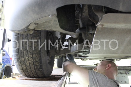 Сход-развал RENAULT в Москве, цены на регулировку колес на стенде - АвтоГЕРМЕС